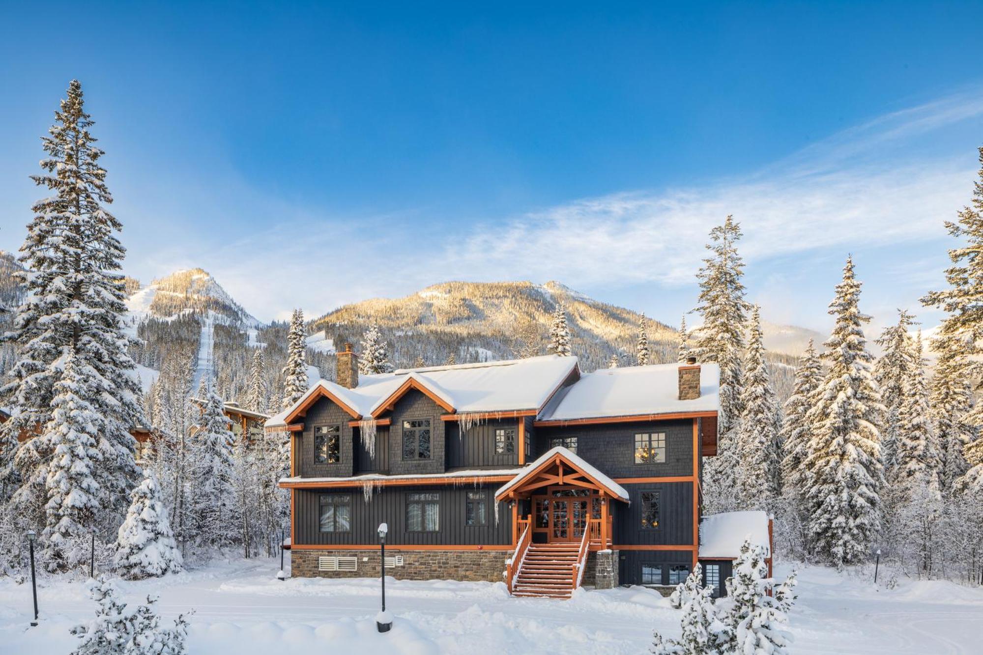 Copper Horse Lodge Golden Bagian luar foto