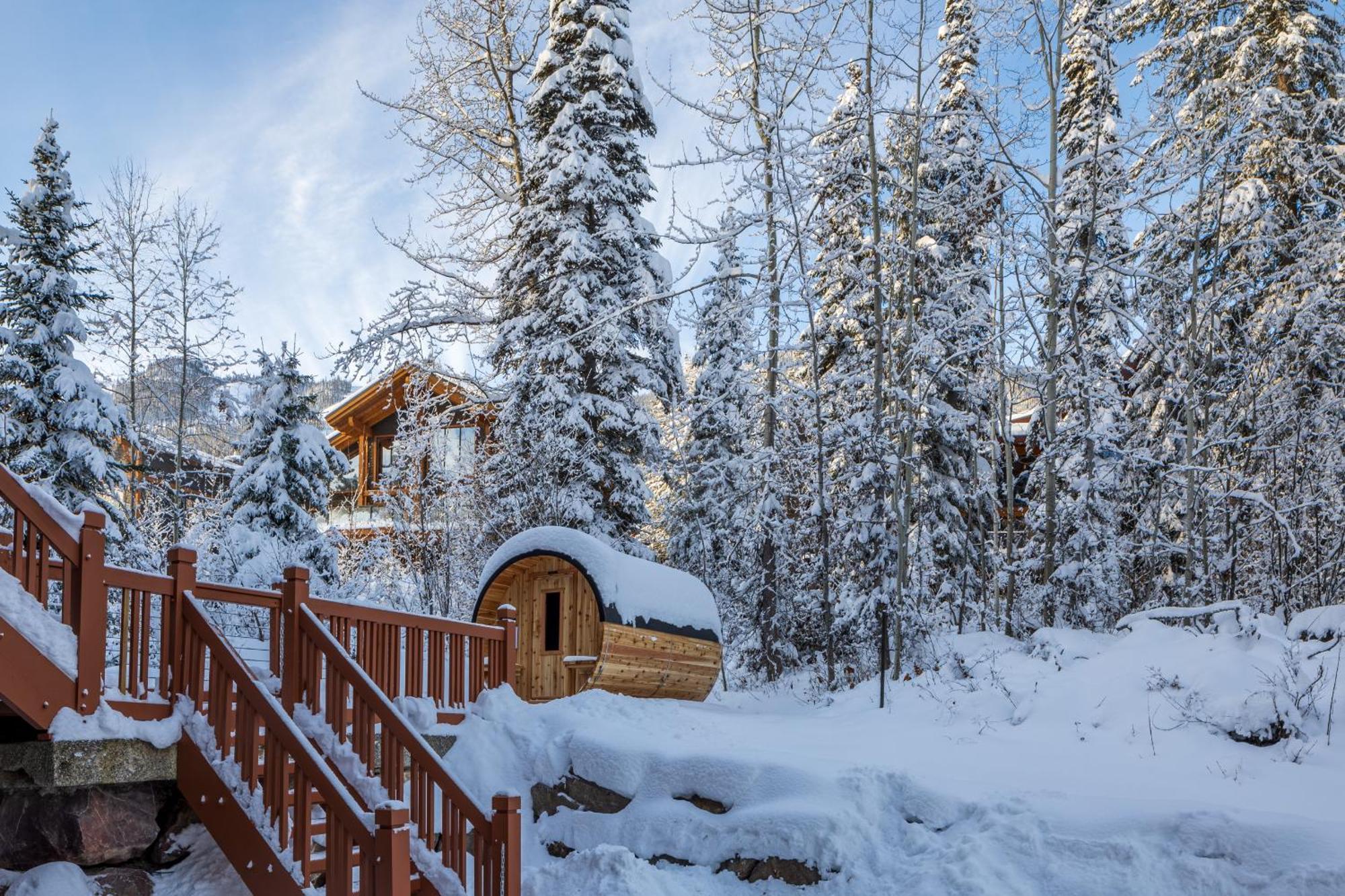 Copper Horse Lodge Golden Bagian luar foto