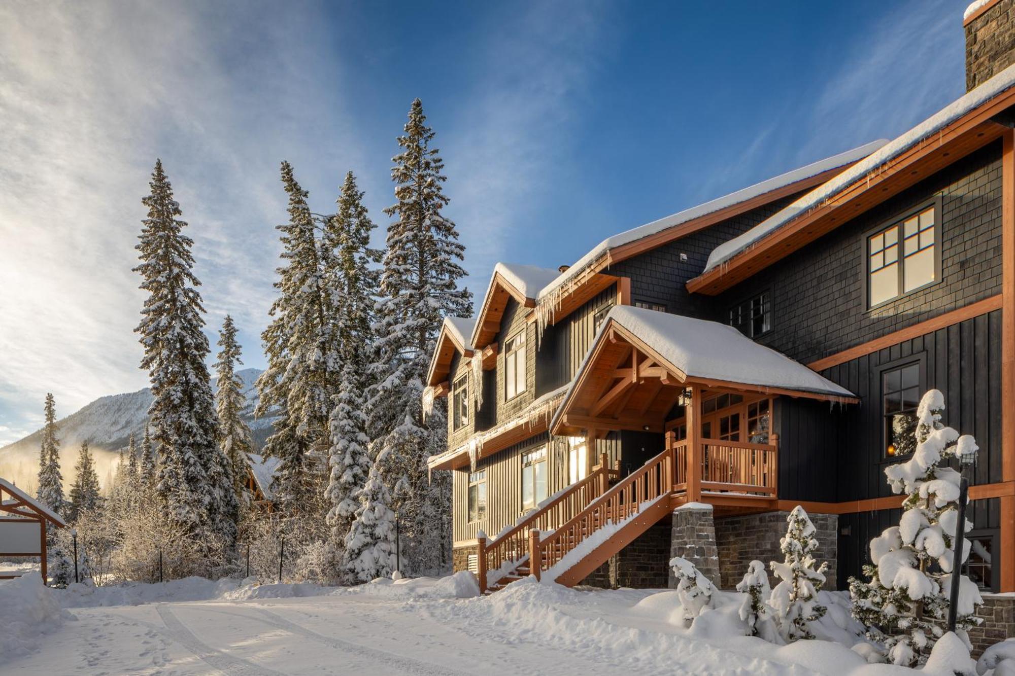 Copper Horse Lodge Golden Bagian luar foto