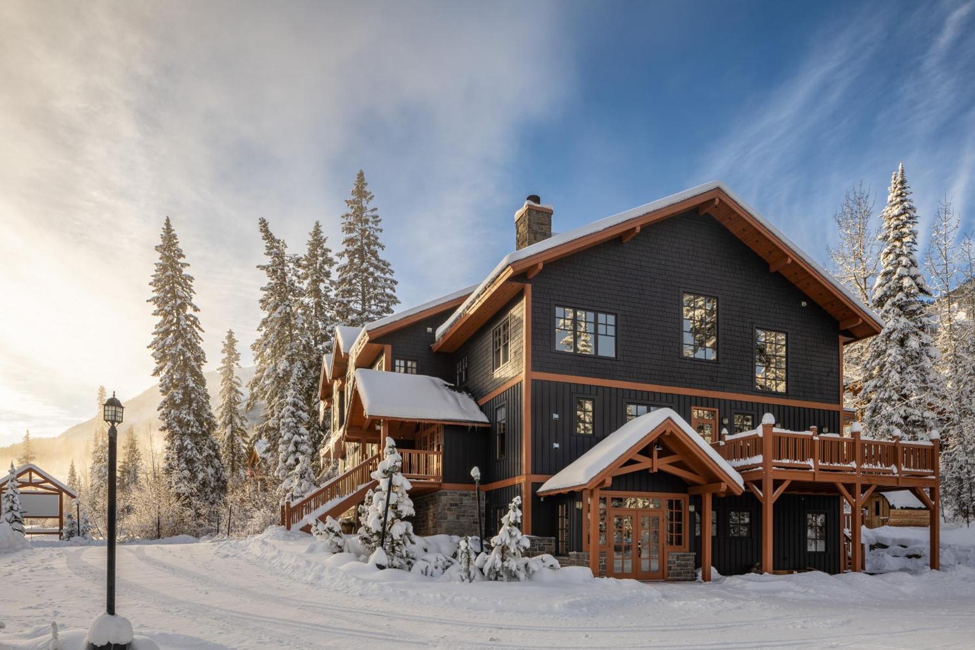 Copper Horse Lodge Golden Bagian luar foto