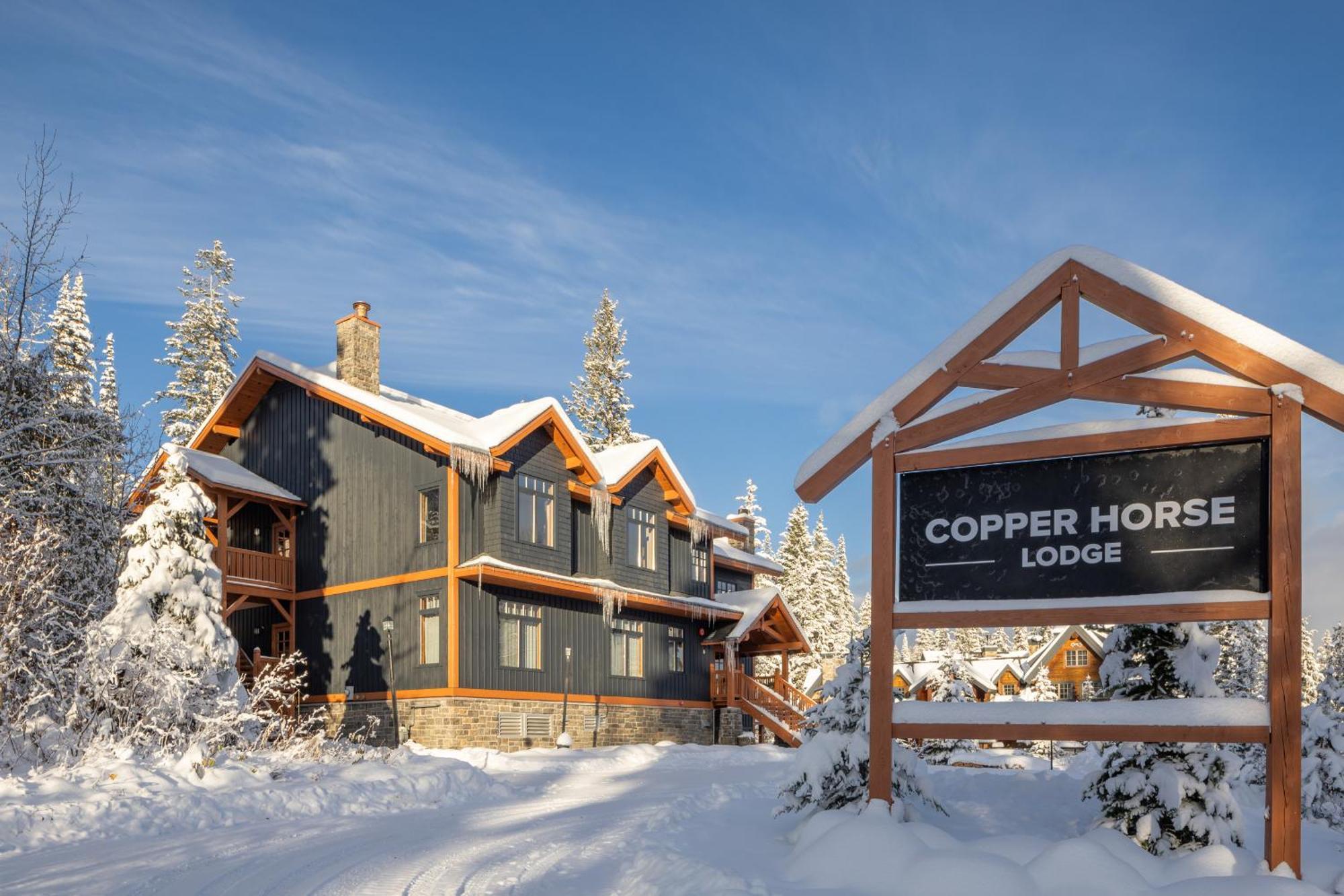 Copper Horse Lodge Golden Bagian luar foto